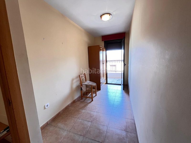 Foto 8c93cbdb-db68-44ea-8f5e-a0f9d31c759b. Piso en calle san francisco 50 edificio completo en Navalmorales (Los)