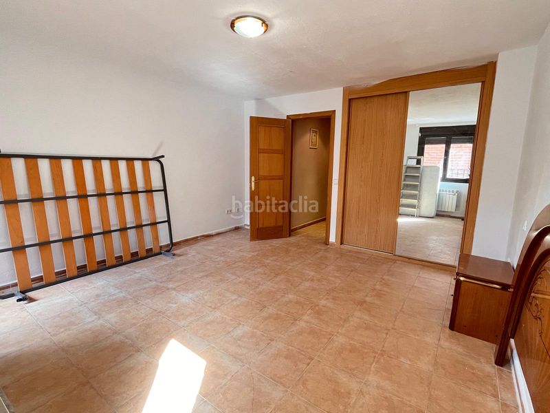 Foto ee27fb03-ff9e-498c-a27b-53cf58c22fc5. Piso en calle san francisco 50 edificio completo en Navalmorales (Los)