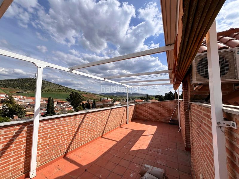 Foto efe96468-f944-4236-9df1-3bca280d9cf0. Piso en calle san francisco 50 edificio completo en Navalmorales (Los)