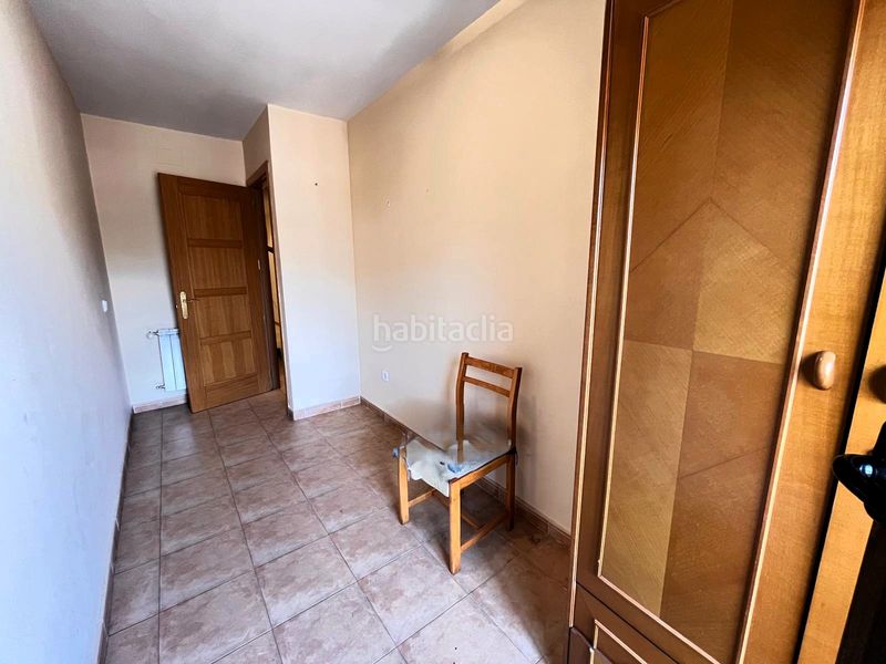 Foto fbc7a181-689a-40c3-9c81-7b6453b5c4f5. Piso en calle san francisco 50 edificio completo en Navalmorales (Los)