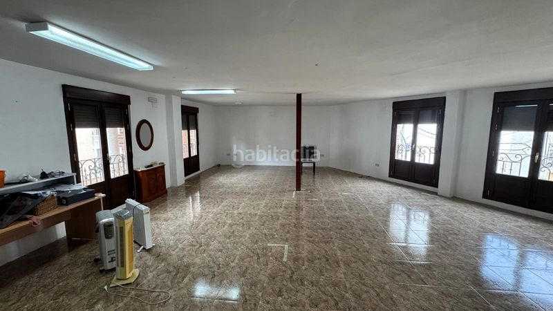 Foto 3e231394-26ae-4bd6-b01b-a68a95909242. Casa edificio en Villaluenga de la Sagra