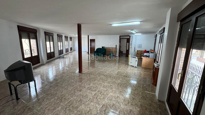 Foto 7f2918ef-adb8-4023-91c4-c4c7e451e588. Casa edificio en Villaluenga de la Sagra