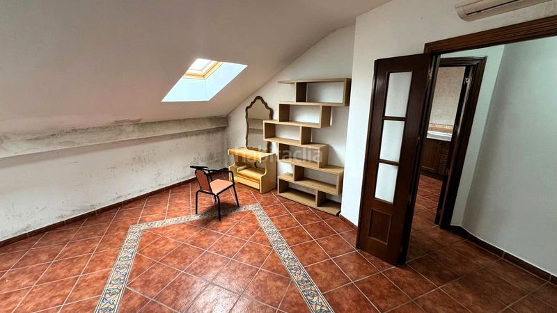 Foto 848e0001-9c2d-4aee-92fe-2d2f2d2d26e0. Casa edificio en Villaluenga de la Sagra