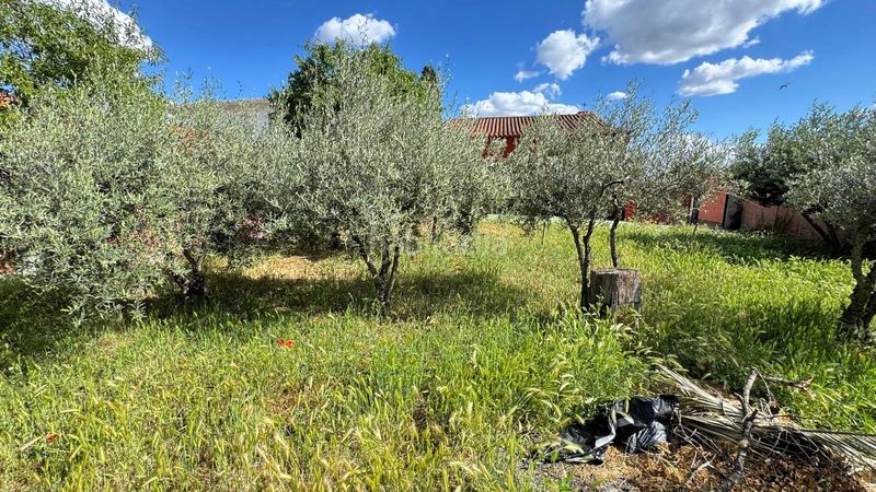 Foto 758d1bf0-454d-470b-9b3c-3e8b448f70a1. Casa aparellada amb xemeneia aparcament a Yeles