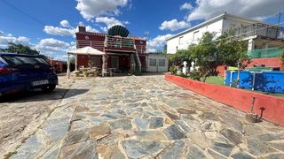Casa aparellada a Yeles. Chalet pareado en yeles