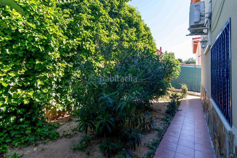 Foto 0b748cde-997c-4a72-a839-b6fa5f4c4908. Xalet amb calefacció aparcament piscina a Méntrida