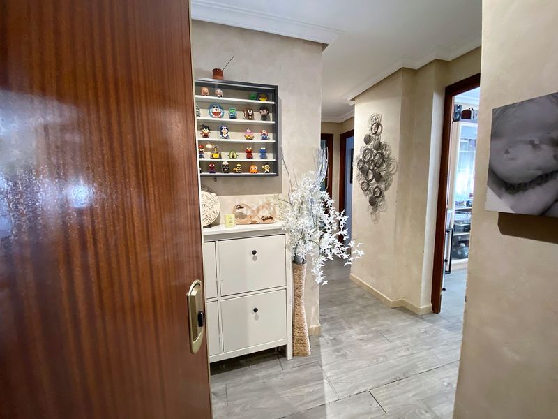 Foto 0ec5c662-4e95-4ab9-88dd-0b89ad3e9959. Flat with heating parking pool in Las Américas Parla