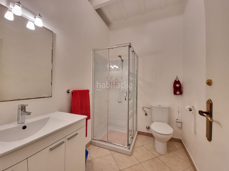 Foto d1cf8f8b-1bb0-4a5a-a131-ba1b8dd8196a. Casa adosada en plaça dels pins 6 casa con gran patio en el casco antiguo en Ciutadella de Menorca