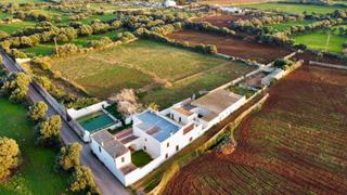 Masia a Cala d´En Bosch-Serpentona. Finca rústica en ciutadella