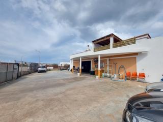 Bâtiment à usage industriel à Cala en Blanes. Garaje / almacén en calan blanes