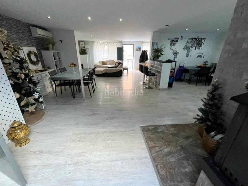 Foto 1882ff27-2714-4fc2-8a83-74cd719f6580. Casa adosada casa reformada en el centro de aguilas en Águilas