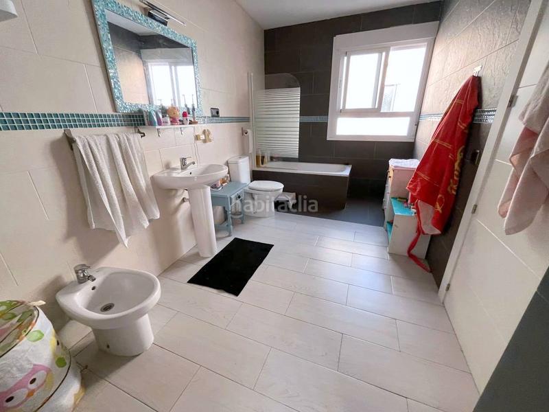 Foto 86126fe9-2499-4319-b5e3-0d79759bafb9. Casa adosada casa reformada en el centro de aguilas en Águilas