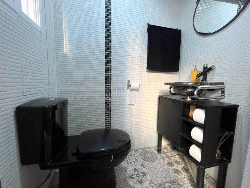 Foto a98d5214-6382-4bd5-91b9-6a62a5ab5120. Casa adosada casa reformada en el centro de aguilas en Águilas