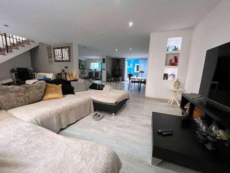 Foto bad5e2ce-3f52-4fe9-a11b-48d30f39b543. Casa adosada casa reformada en el centro de aguilas en Águilas