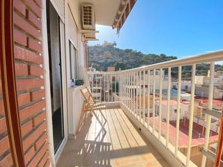 Apartament  Calle snchez fortn. Apartamento en el corazn de guilas con vistas al castillo