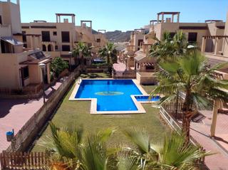 Apartament a Los Collados-Los Geraneos. Estupendo apartamento en venta en zona residencial de águilas.