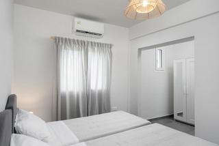 Location Appartement  Carrer vallcalent 9
