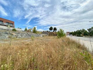 Terreny residencial a Torelló. 7 terrenys urbans, inversors
