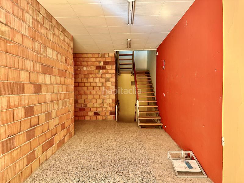 Foto 0e1f96b4-7622-4674-856d-8e3470c2ec92. Édifice dans avinguda de la generalitat 26 dans Torelló