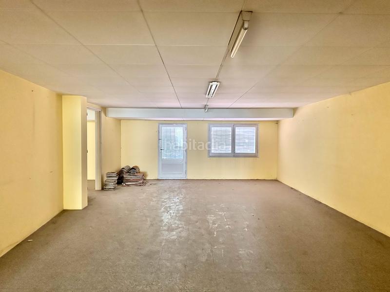 Foto 57448525-30fe-417e-b95b-92229b1fe49b. Édifice dans avinguda de la generalitat 26 dans Torelló