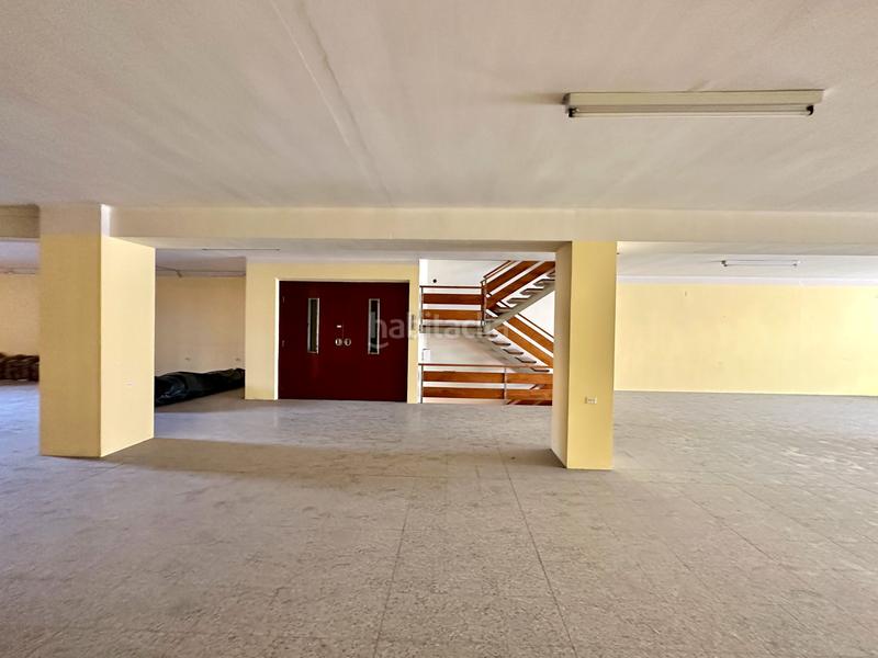 Foto 7339f783-5f91-4931-8a95-ce278424cc9b. Édifice dans avinguda de la generalitat 26 dans Torelló