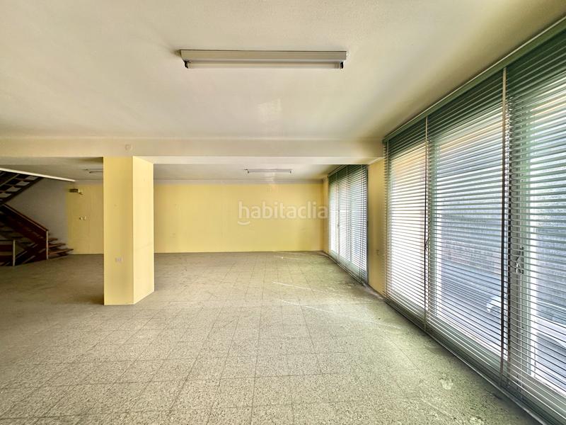 Foto 7350c187-d630-44c4-9e74-574441f5b80f. Édifice dans avinguda de la generalitat 26 dans Torelló