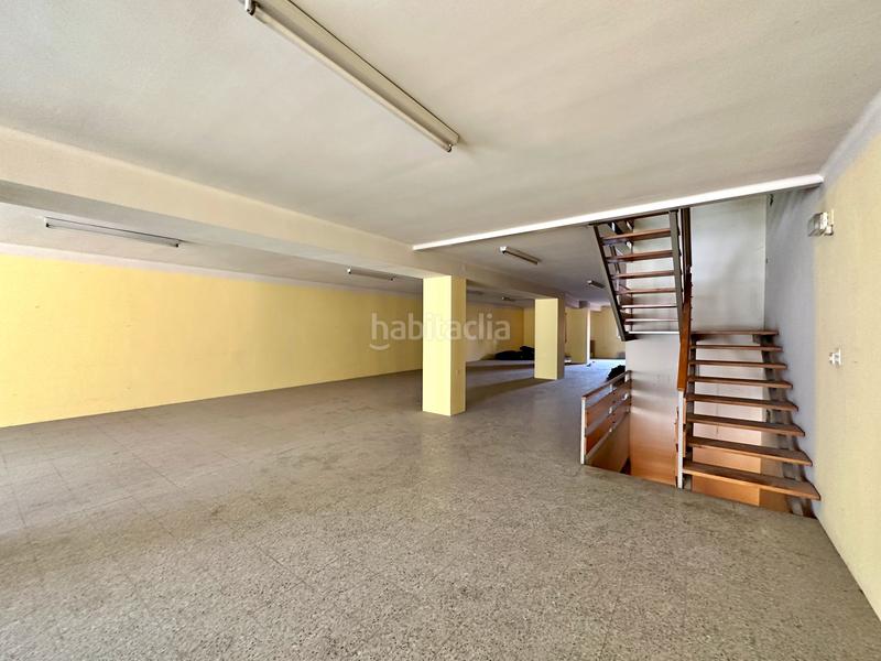 Foto cf7919a3-c5d7-44f2-b637-eefdf0e2fbaf. Édifice dans avinguda de la generalitat 26 dans Torelló