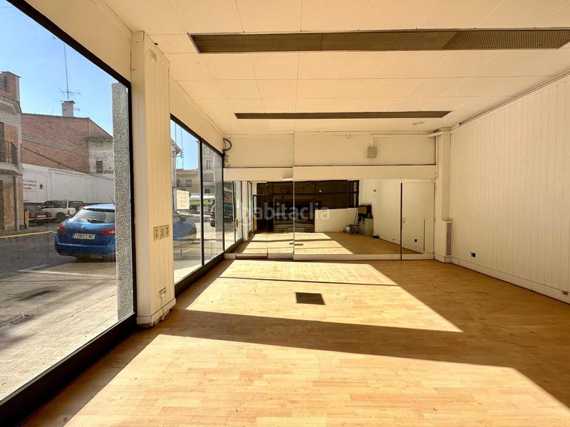 Foto 0c82d104-5345-4352-bdee-c0d3397dded1. Local comercial a carrer del colomer 4 a Torelló