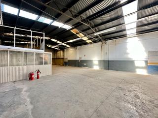 Local Comercial a Carrer del colomer 4. Gran local de 2.119 m2 a torelló