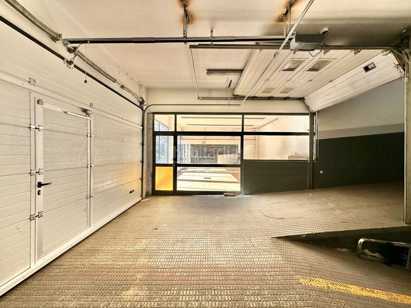 Foto 2f071ed6-926a-4345-a3e4-f53a76923824. Local comercial a carrer del colomer 4 a Torelló