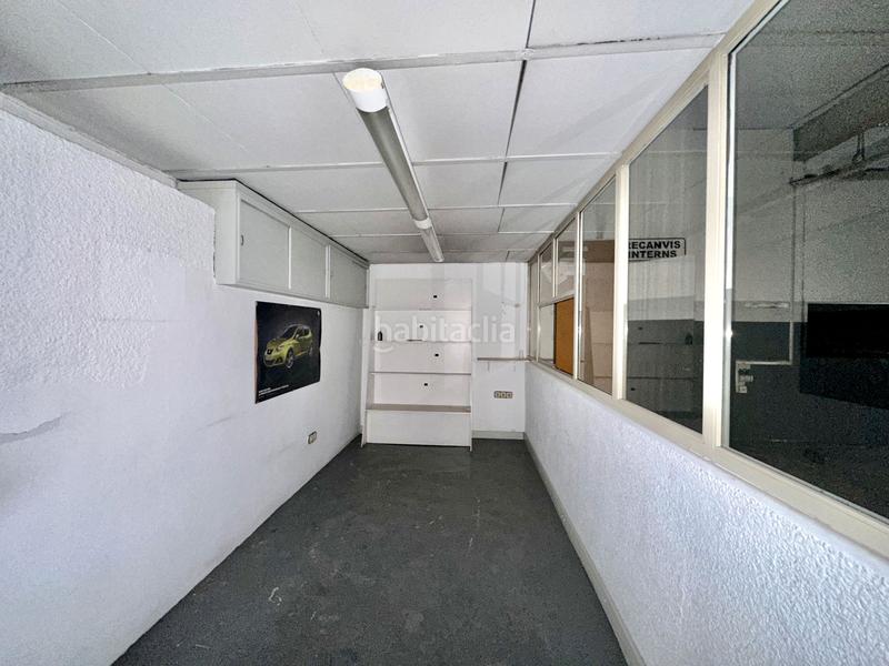 Foto 4abe794e-75ae-4e54-9fbf-bf685bb8c77a. Local comercial a carrer del colomer 4 a Torelló