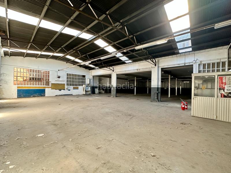 Foto 5bfdd995-098f-4190-95fc-2f4876787816. Local comercial a carrer del colomer 4 a Torelló