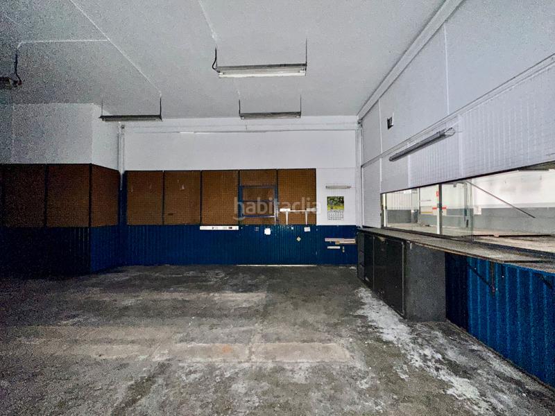 Foto d87a306c-fdcd-4fbd-8186-eec45c9415e1. Local comercial a carrer del colomer 4 a Torelló