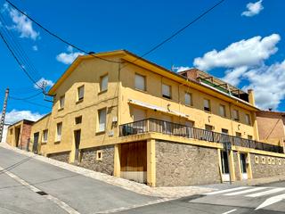 Edifici a Vial camino 4. Edifici per sector restauració/hostaleria o inversor