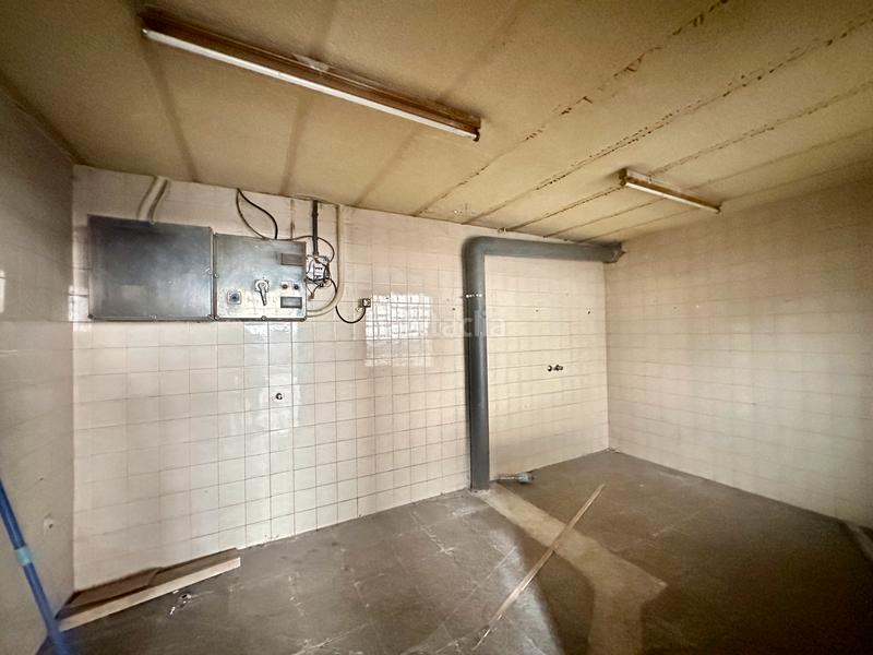 Foto fbd2cad3-dd34-4b12-8798-3841dfebb3d9. Capannone industriale in carrer jaume balmes 17 in Torelló
