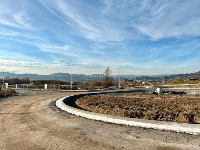 Foto 243306cd-2472-432a-9ed1-f13d867c2059. Terrain industriel dans Torelló