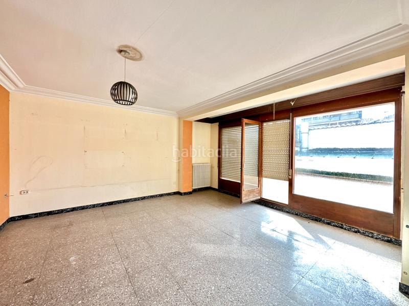 Foto 1d63a314-d8ab-428d-ade0-a4a93a18dcc8. Maison jumelée avec chauffage parking dans Torelló