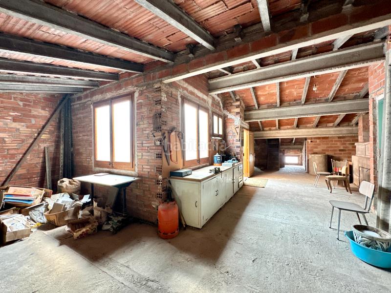 Foto 9c56ae63-d5ca-4f27-b488-be060609e3b9. Maison jumelée avec chauffage parking dans Torelló