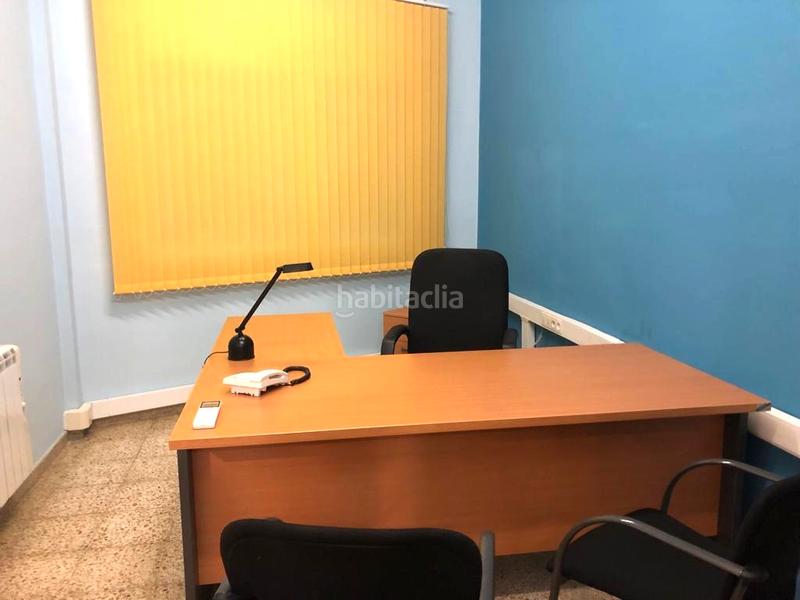 Foto 53595c15-6054-403e-9ae6-f5bd27bd61bb. Local commercial avec chauffage dans Torelló