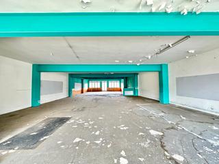 Local Comercial a Torelló. Edifici de 730 m2 amb grans possibilitats d'ús comercial o resid