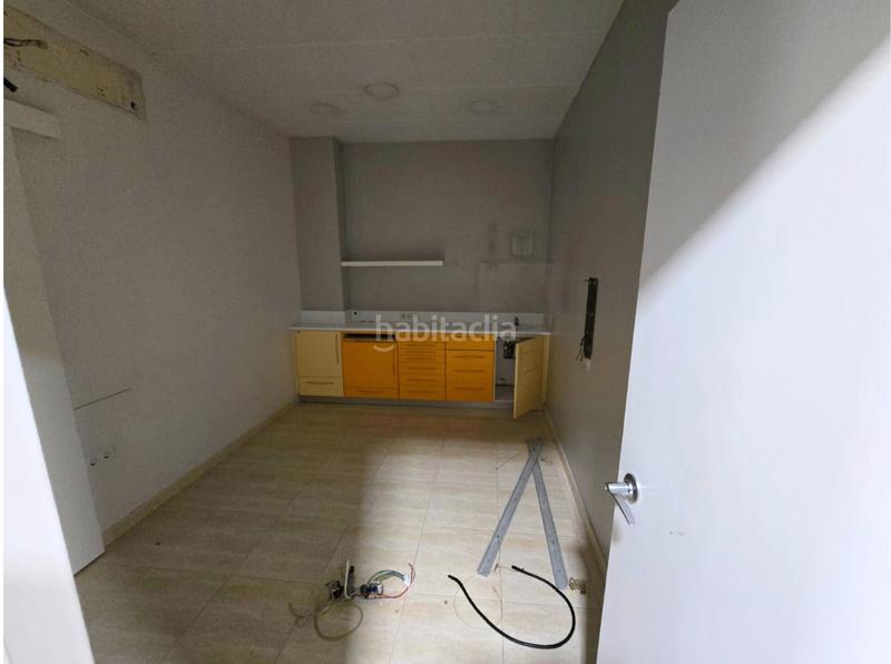 Foto 00794c85-f831-45b6-8812-00c92d7466bf. Alquiler local comercial ampli local comercial a en Manlleu