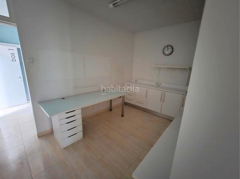 Foto 0c681fbe-e405-41b0-a540-b9dcce890159. Alquiler local comercial ampli local comercial a en Manlleu