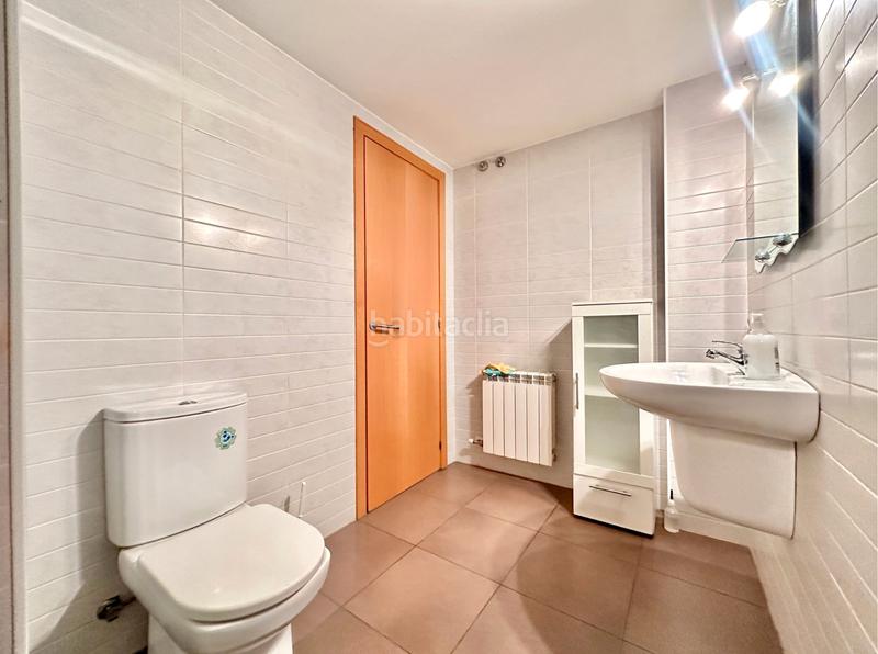 Foto 48ee10d0-594e-4d18-ae7c-943964ca7311. Piso [reservat] lluminós, pràctic i amb espais exterior per gaudir en Puig-reig