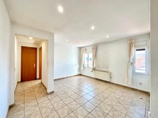 Appartement  Avinguda de la generalitat. Pis amb llum i vistes