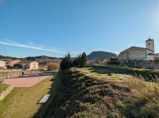 Wohngrundstück  Carrer de besora. Terreny de 1712 m2 per construcció d'habitatges unifamiliars