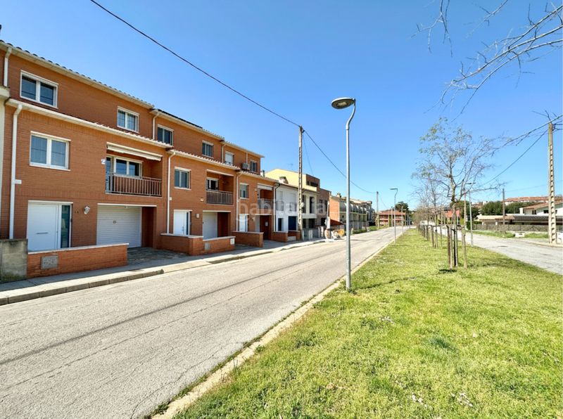 Foto b958c59f-e03f-4b04-b001-9b6cadc0747b. Casa adossada amb xemeneia calefacció aparcament a Taradell