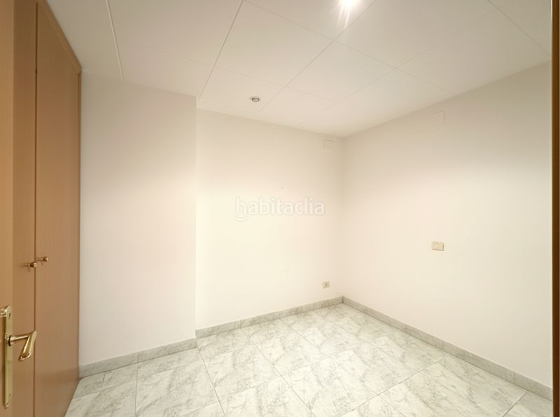 Foto 0e9bd483-7916-43f7-a8c8-44ccda36da0b. Edificio in Torelló