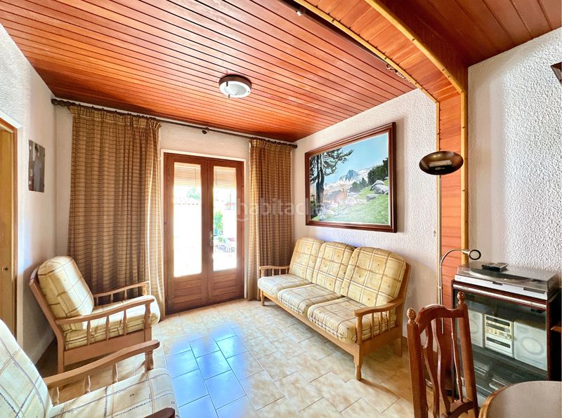 Foto 24c6ee5b-bf73-4de0-8257-cffeb3089bfe. Casa amb aparcament a Ripoll