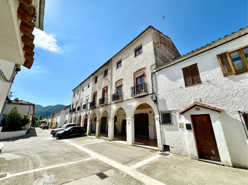 Foto 512d7dc5-03f1-4c70-a3d8-be6dba9885e2. Casa amb aparcament a Ripoll