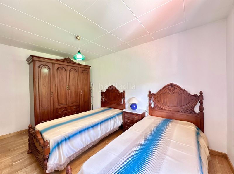 Foto d58f3a22-a549-48db-ab8f-1a2c08b7fb46. Casa amb aparcament a Ripoll